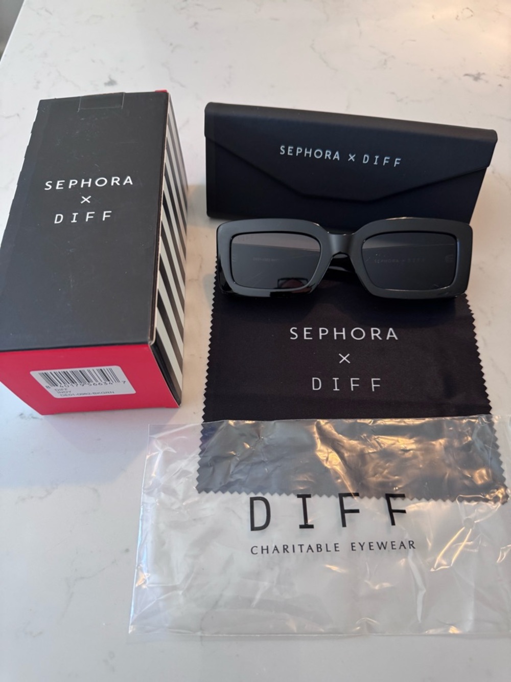 Diff Eyewear x Sephora‎ Black Rectangular Sunglasses